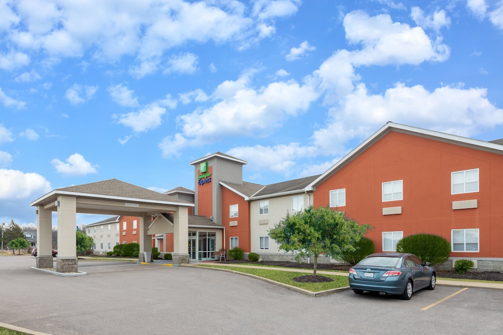Holiday Inn Express Cleveland Vermilion an IHG Hotel - featured photo