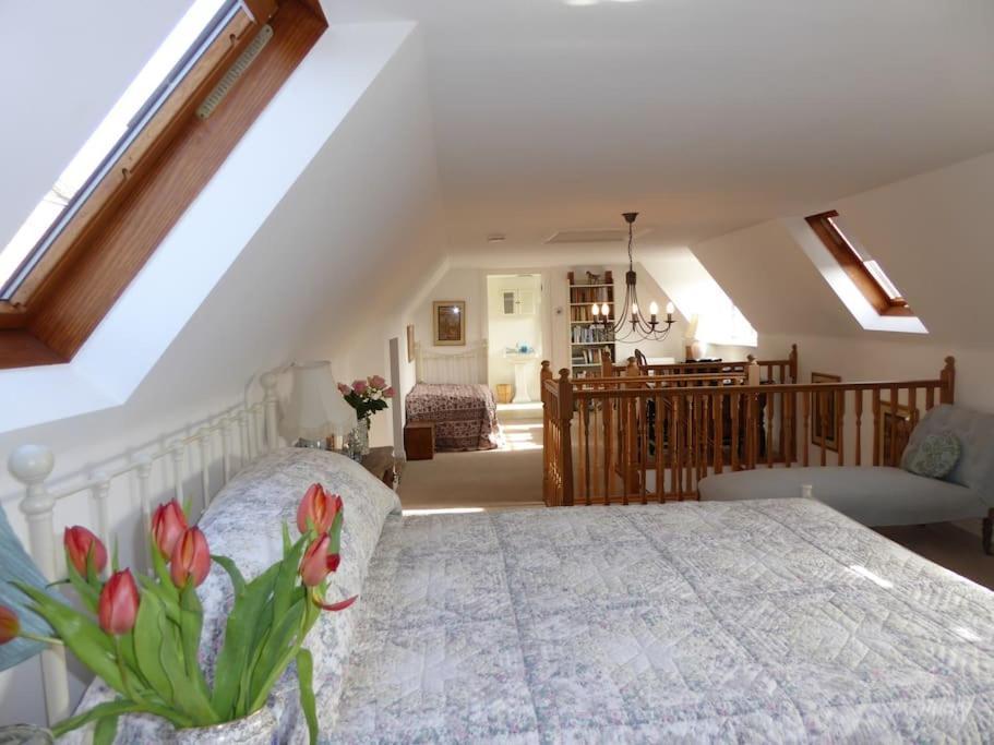 Chain House Historic And Gorgeous Spacious And Private 19153928 — Modbury