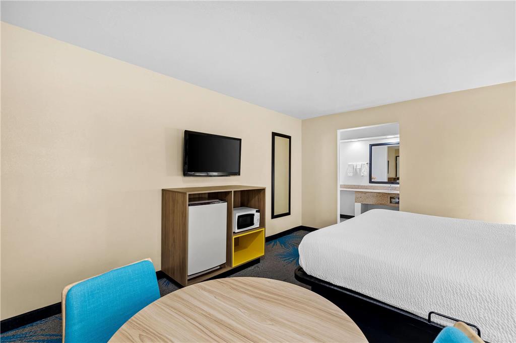 Days Inn by Wyndham Tucson Airport - photo 19