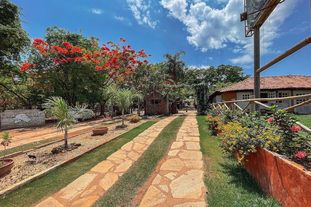 Ranchos 30 Hotel Fazenda — hotel in Hidrolandia