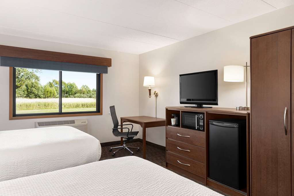 AmericInn by Wyndham Baudette - photo 40