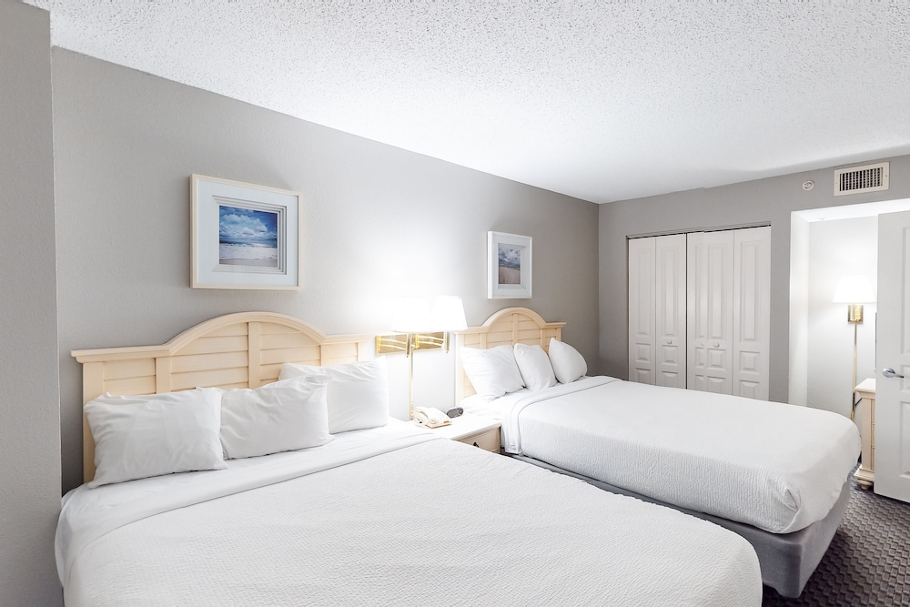 Bay Watch Resort & Conference Center - photo 21
