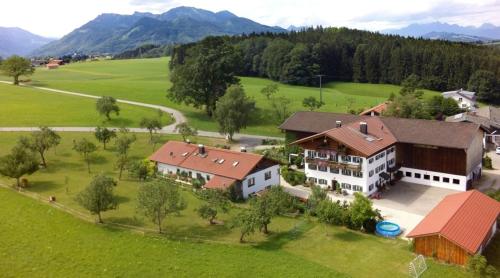 Heissenhof Urlaub auf dem Bauernhof — hotel in Bernau Am Chiemsee
