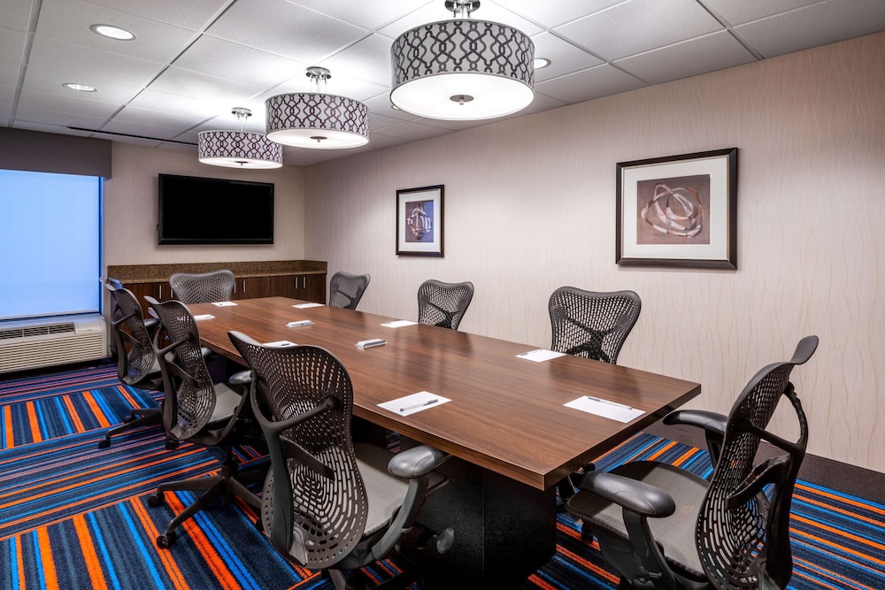 Hampton Inn Denver International Airport - photo 23