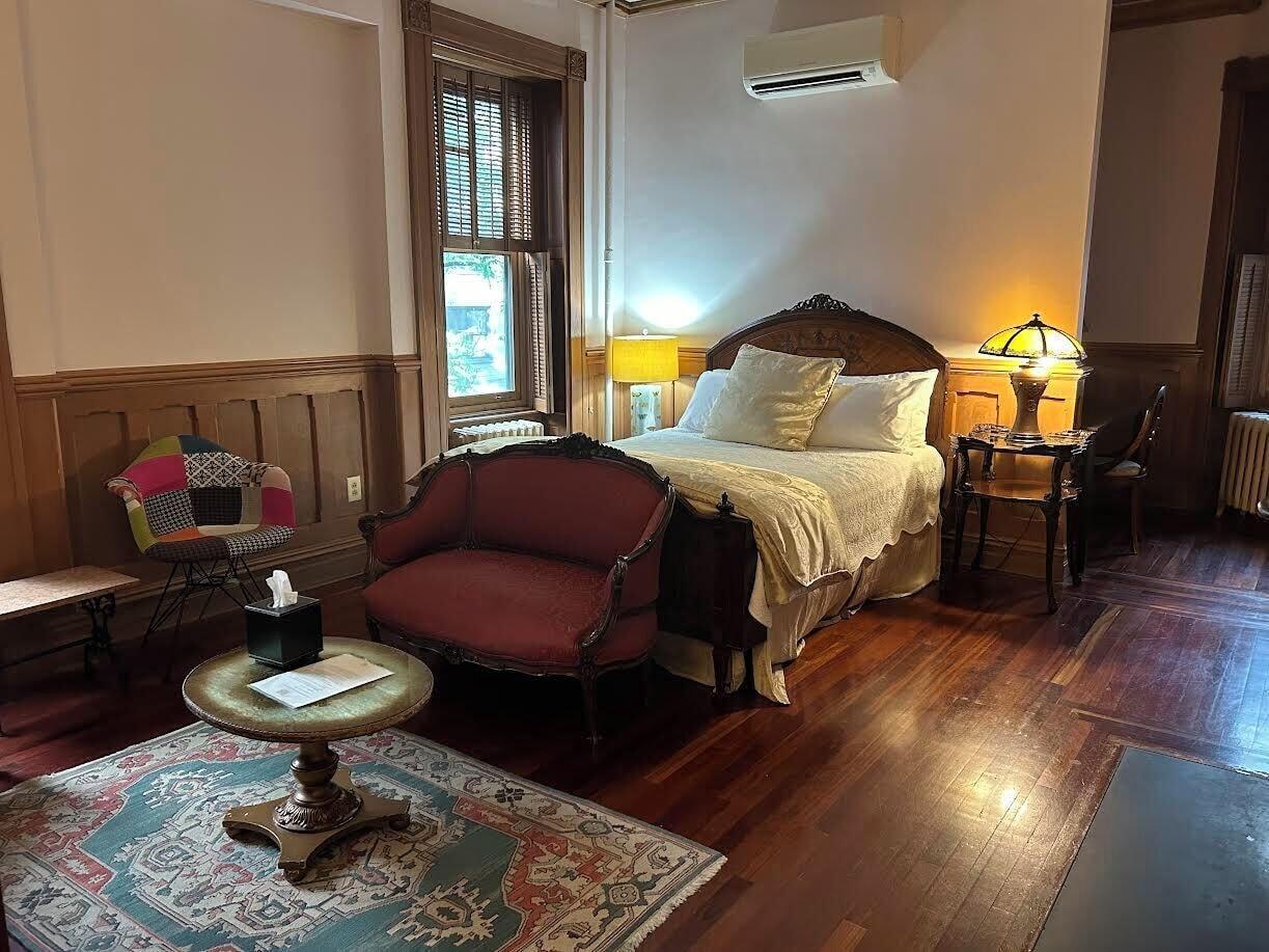 The Inn at Irving Place - photo 20