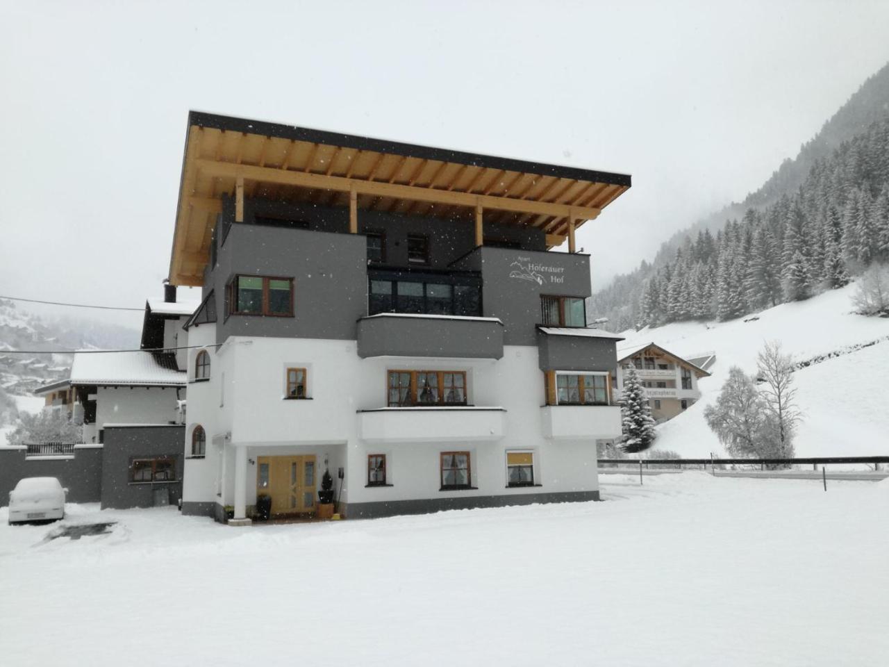Apart Hoferauer Hof — 4-Star Luxury Hotel in Kappl, Austria