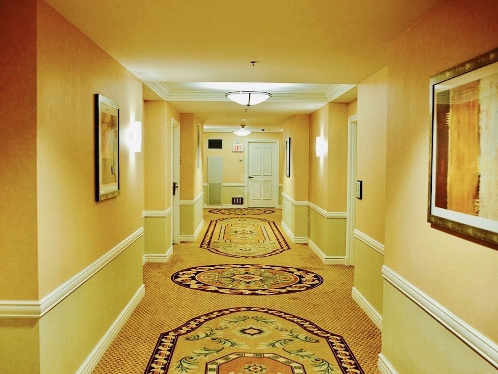 ABZ Signature Suites - photo 40
