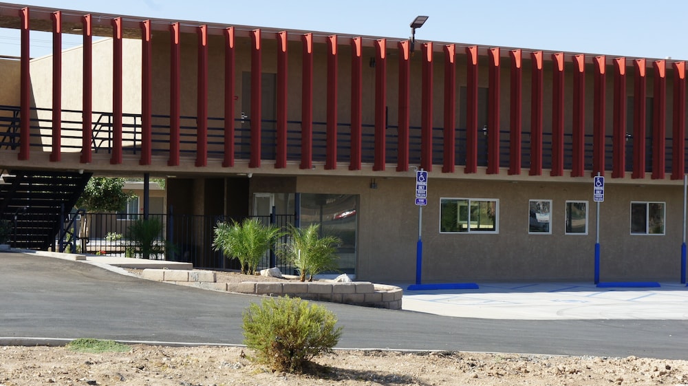 Apple Valley Hotel & Lodge - photo 19