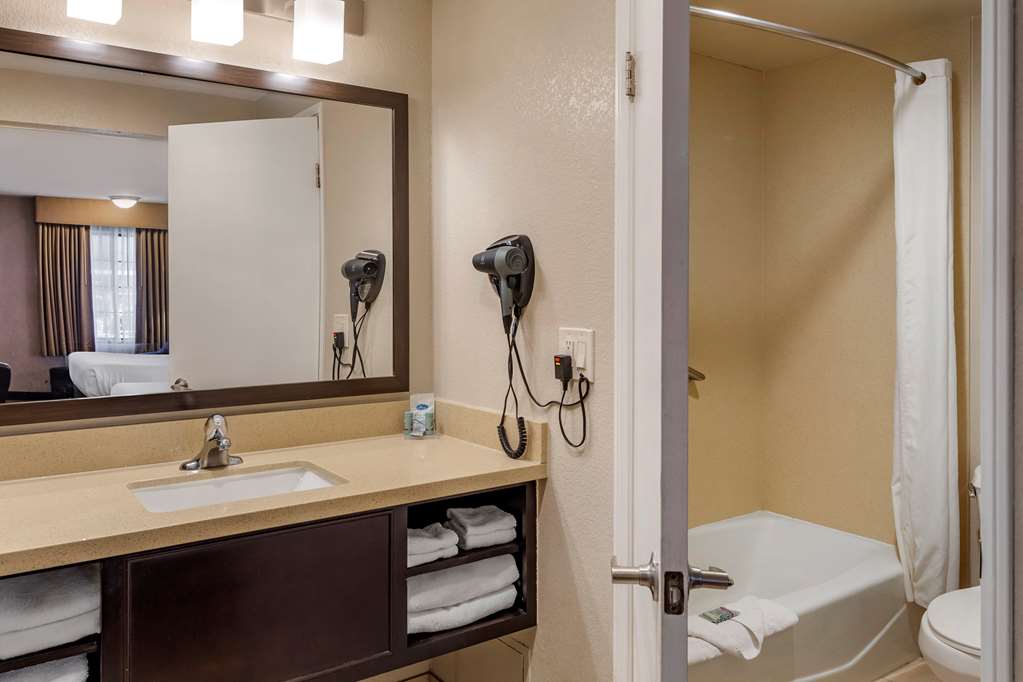 Best Western Country Inn - photo 27