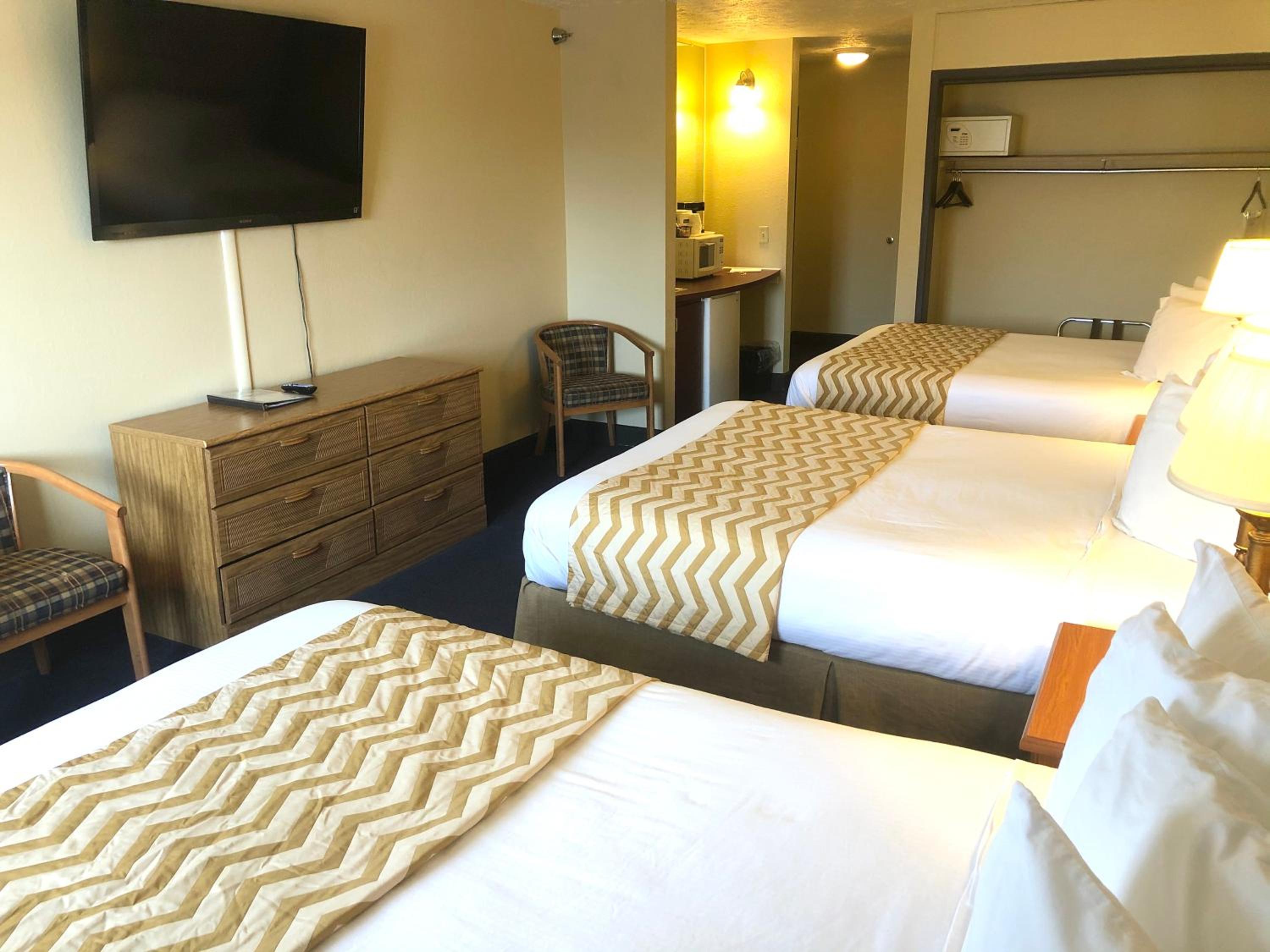 Travelodge by Wyndham Grand Island - photo 32