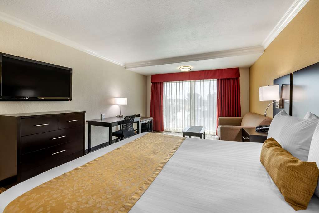 Best Western Plus South Bay Hotel - photo 25