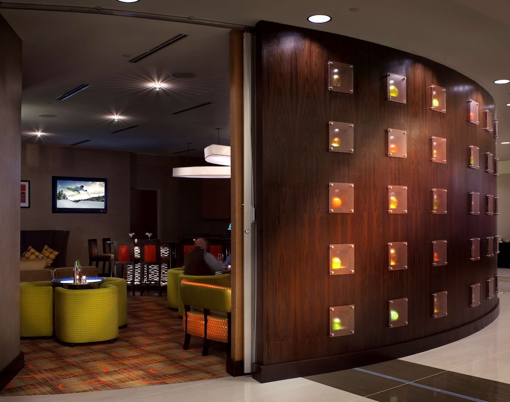 Hilton Garden Inn Denver Cherry Creek - photo 32