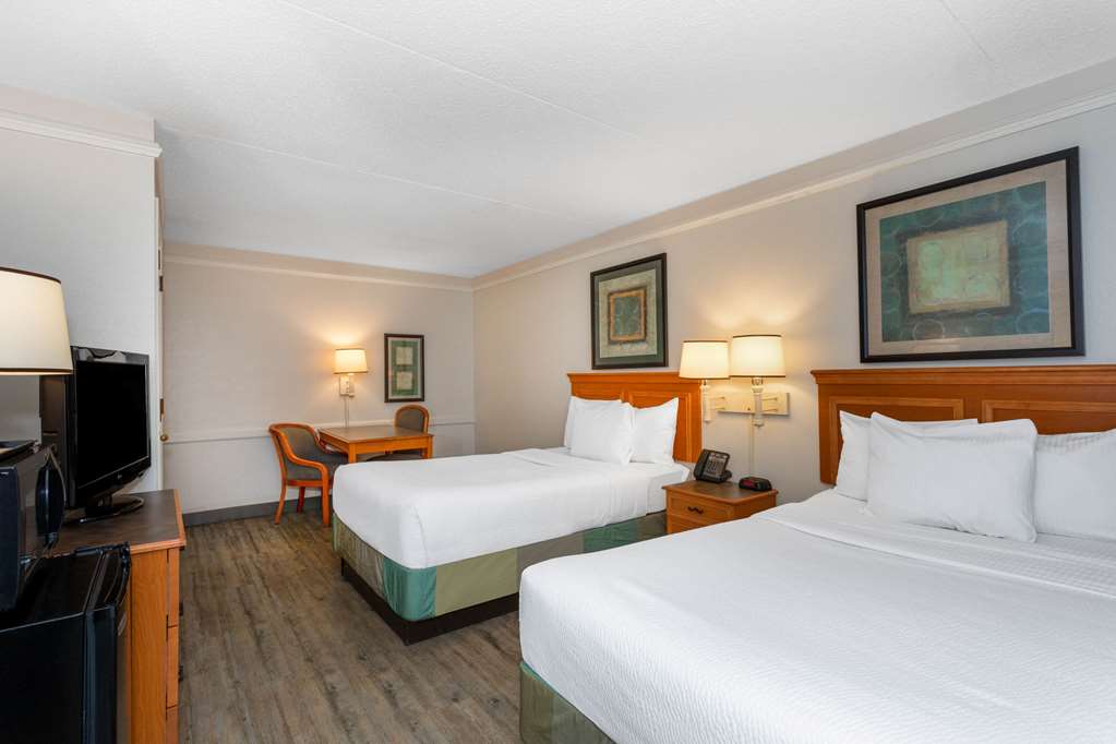 La Quinta Inn by Wyndham Tallahassee North - photo 53
