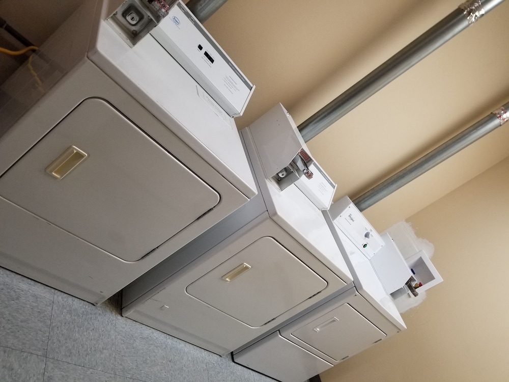 Grand View Inn & Suites - photo 25