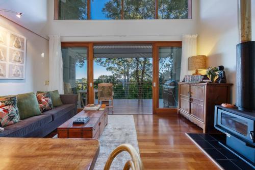 Taman Sari Sunshine Coast Romantic Pet Friendly Hinterland Retreat — 4-Star Luxury Hotel in Mapleton, Australia