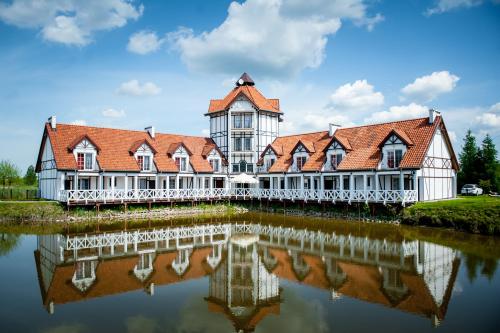 Osada Danków — hotel in Milomlyn