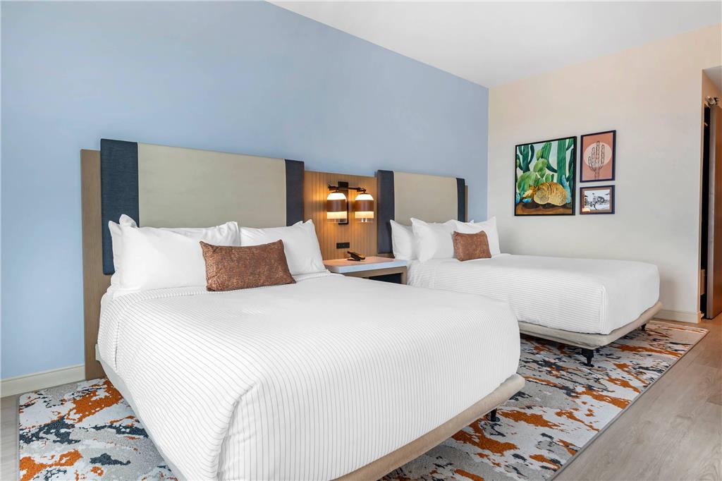 Cambria Hotel Austin Downtown - photo 16