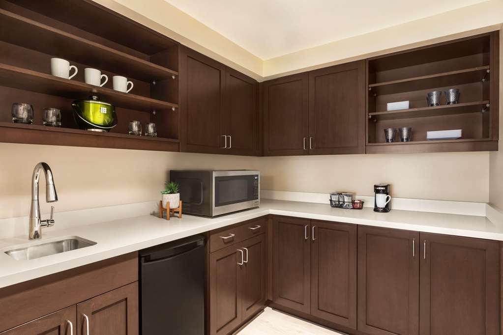 Hyatt Place Virginia Beach Town Center - photo 10