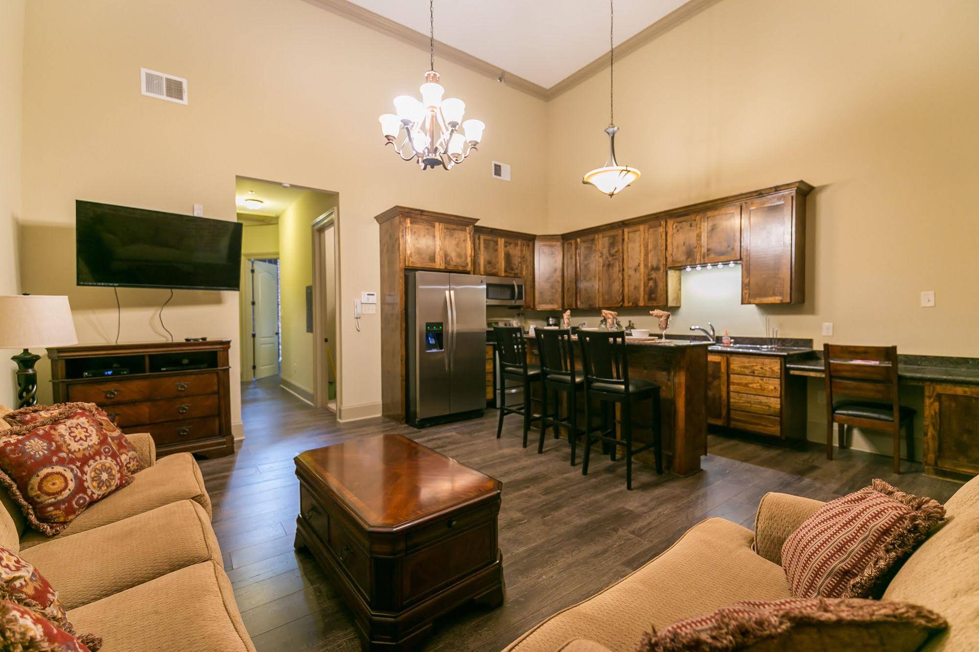 Hosteeva Baronne Street Suites - photo 23