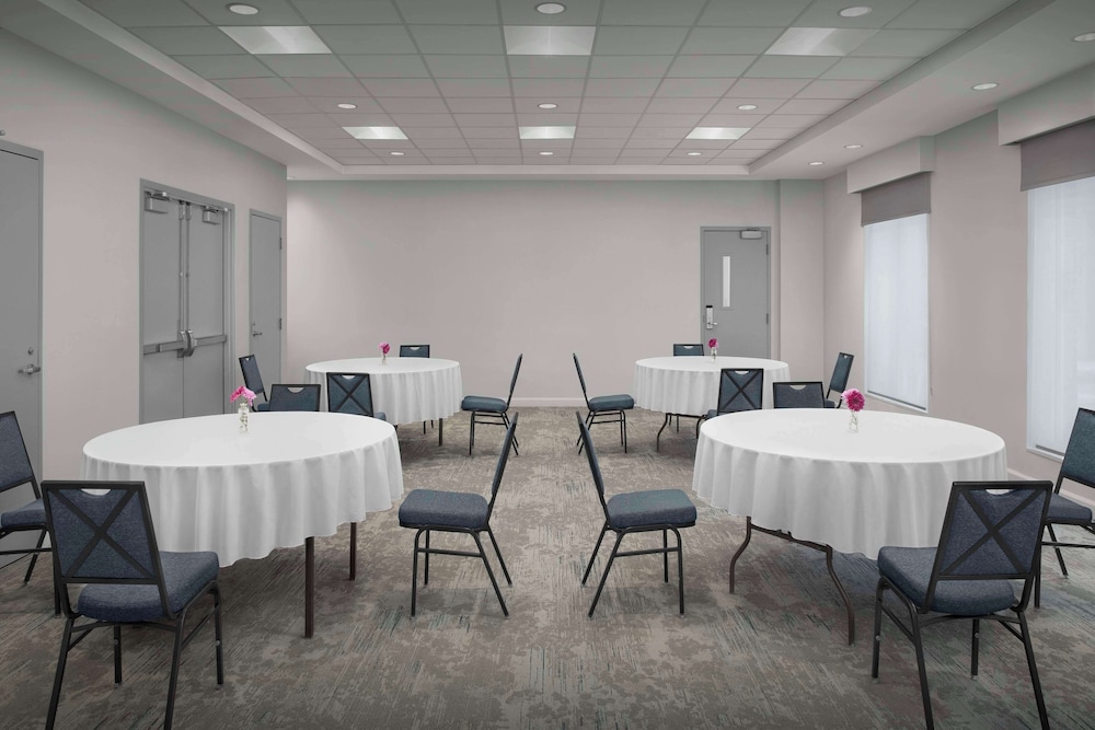 Hilton Garden Inn Atlanta North Johns Creek - photo 36