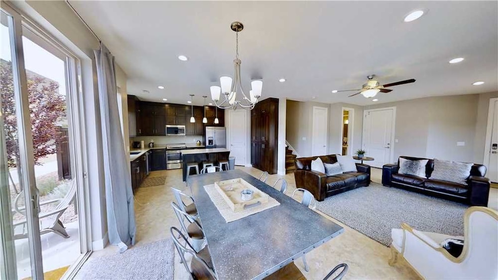 Entrada 8 — 4-Star Luxury Hotel in Moab, United States