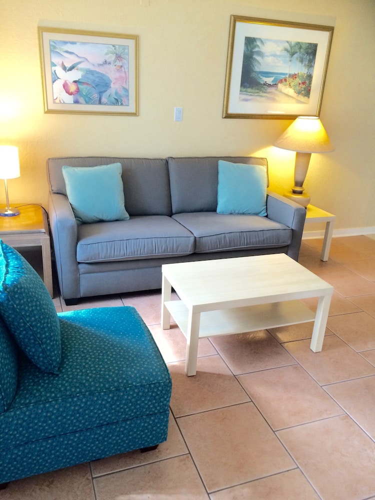 Great Escape Inn - photo 28