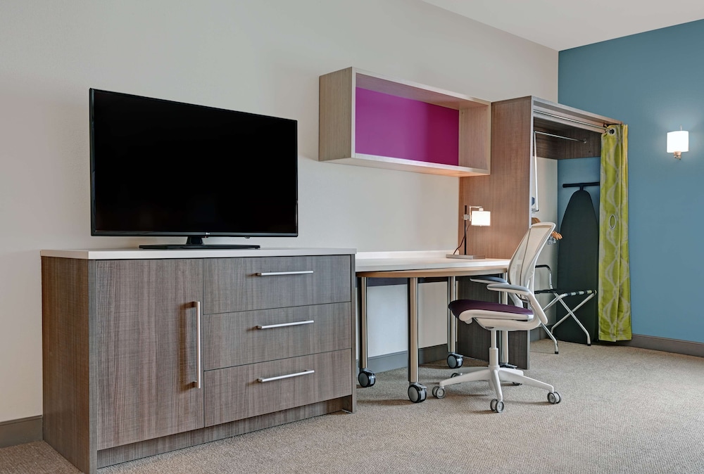 Home2 Suites by Hilton Tracy - photo 14