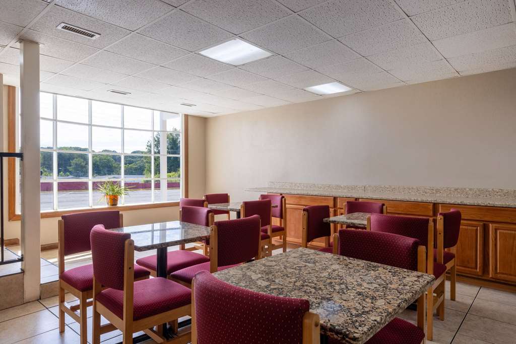 Days Inn by Wyndham Lincolnton - photo 35