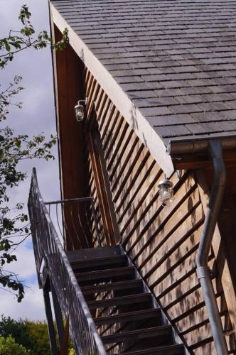 The Old Maple Lodge Luxury Private Annex with a view in rural setting