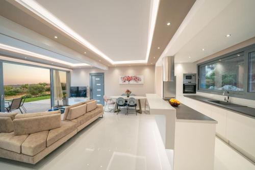 Villa Laide — 4-Star Luxury Hotel in Kefalonia, Greece