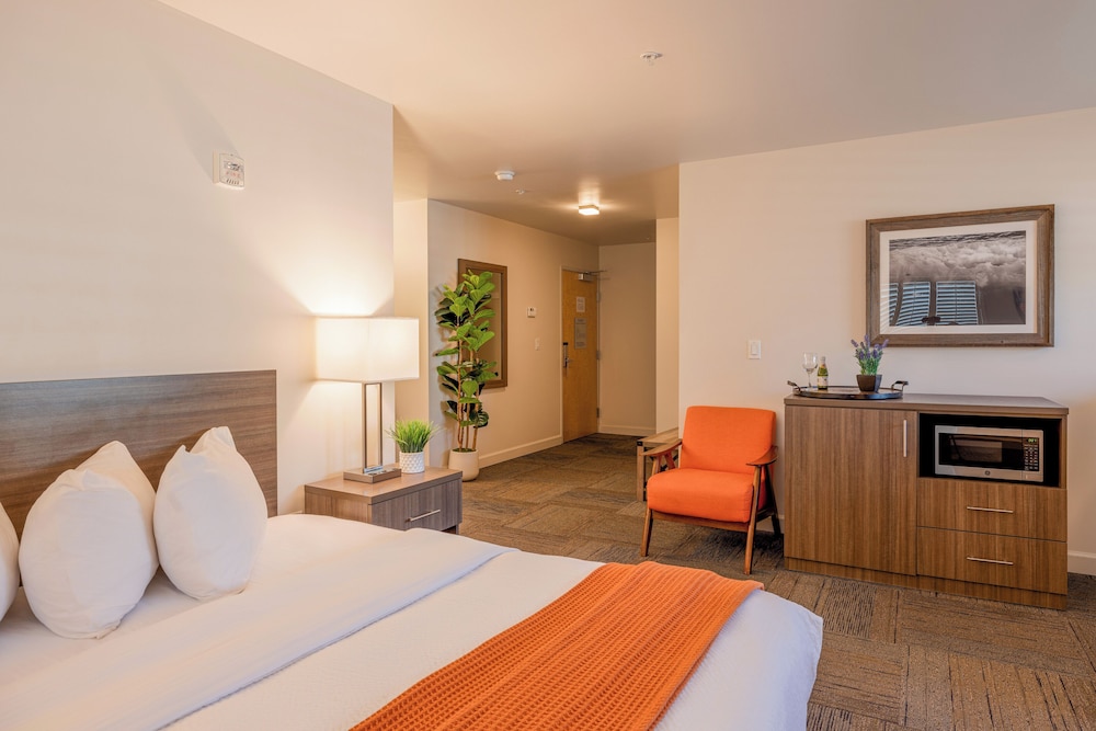 Inn At Moss Landing Point - photo 31