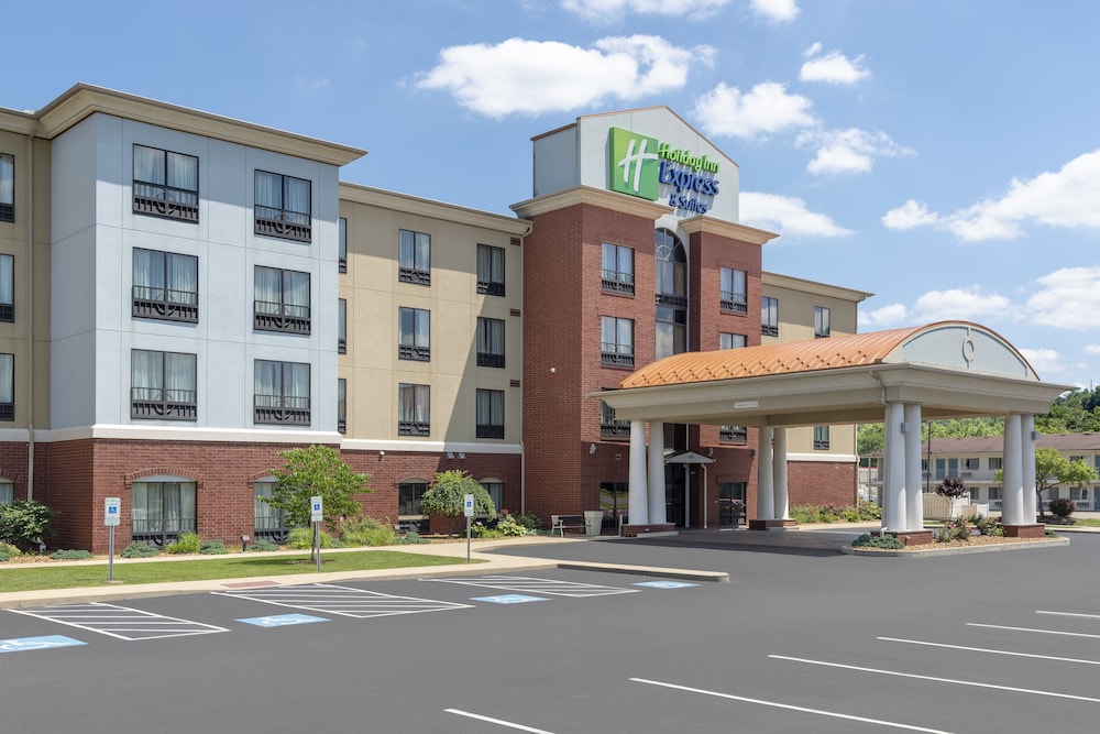 Holiday Inn Express Hotel & Suites New Philadelphia by IHG in New Philadelphia, United States