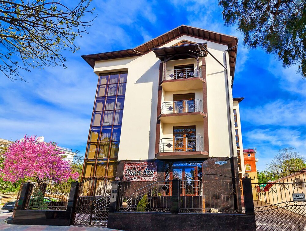 CHernoe More Mini Hotel in Gelendzhik, Russia