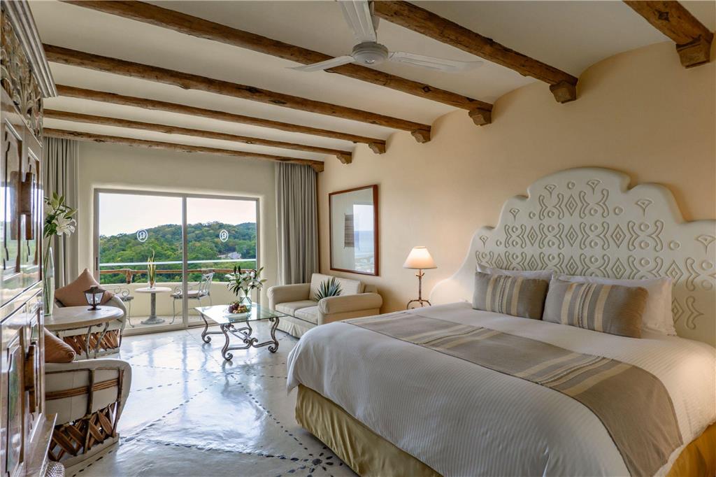 Master Suite king