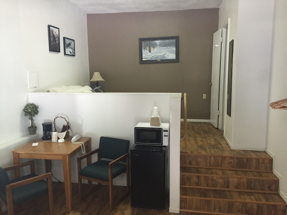 The Brookside Motel - photo 2