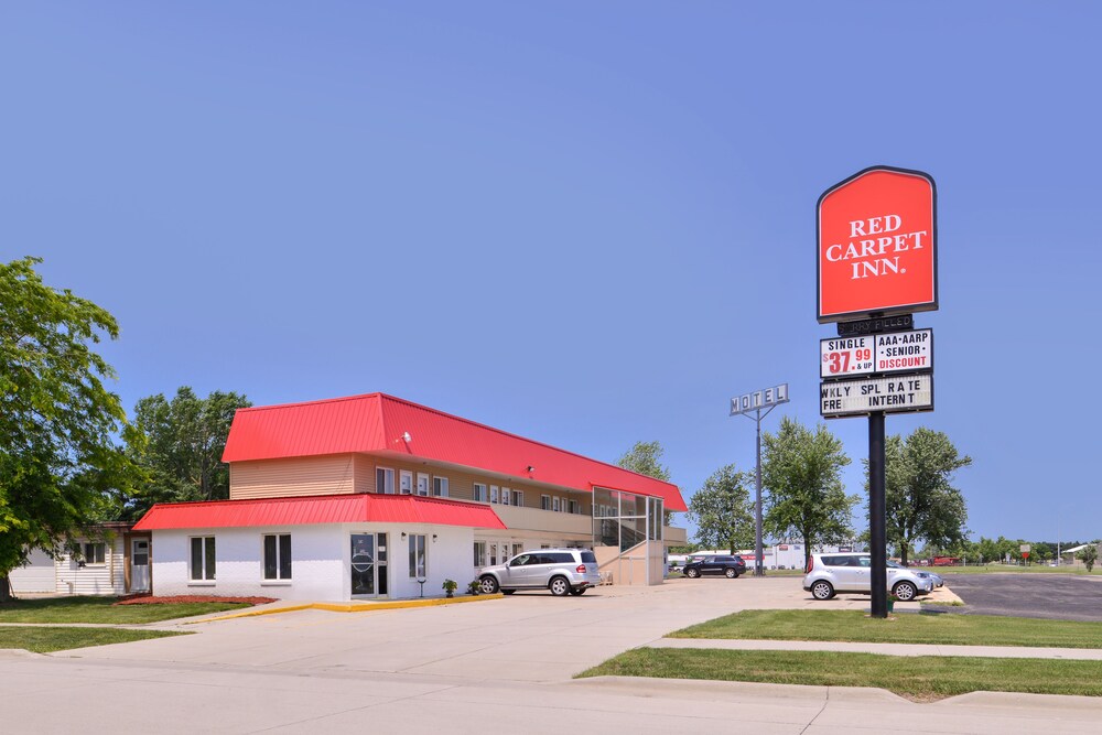 Red Carpet Inn — hotel in Worthington