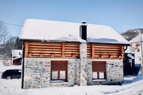 Cottage Dzudovic 2 Vikendica Džudović 2 — 4-Star Luxury Hotel in Kolasin, Montenegro