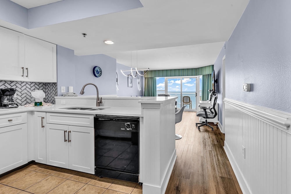 Carolinian Resort Stunning Condos - photo 62