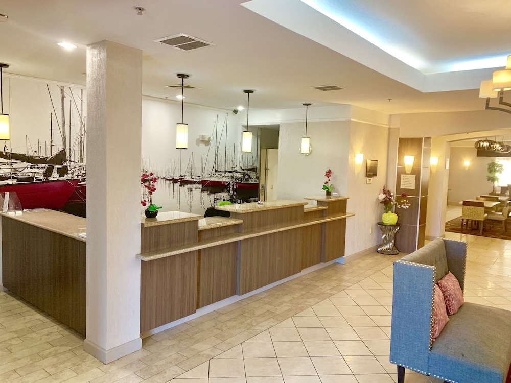 Kemah Edgewater Hotel - photo 5