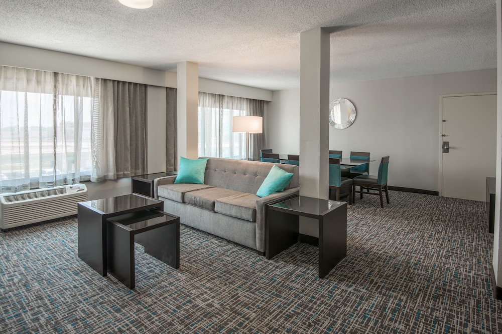 Crowne Plaza Memphis Downtown Hotel an IHG Hotel - photo 4