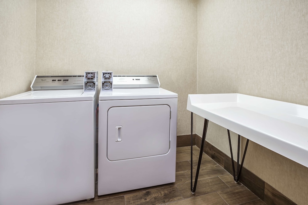 Hampton Inn Hotel Detroit Belleville Airport Area - photo 18
