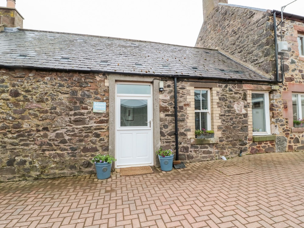 Adams House — 4-Star Luxury Hotel in Eyemouth, United Kingdom