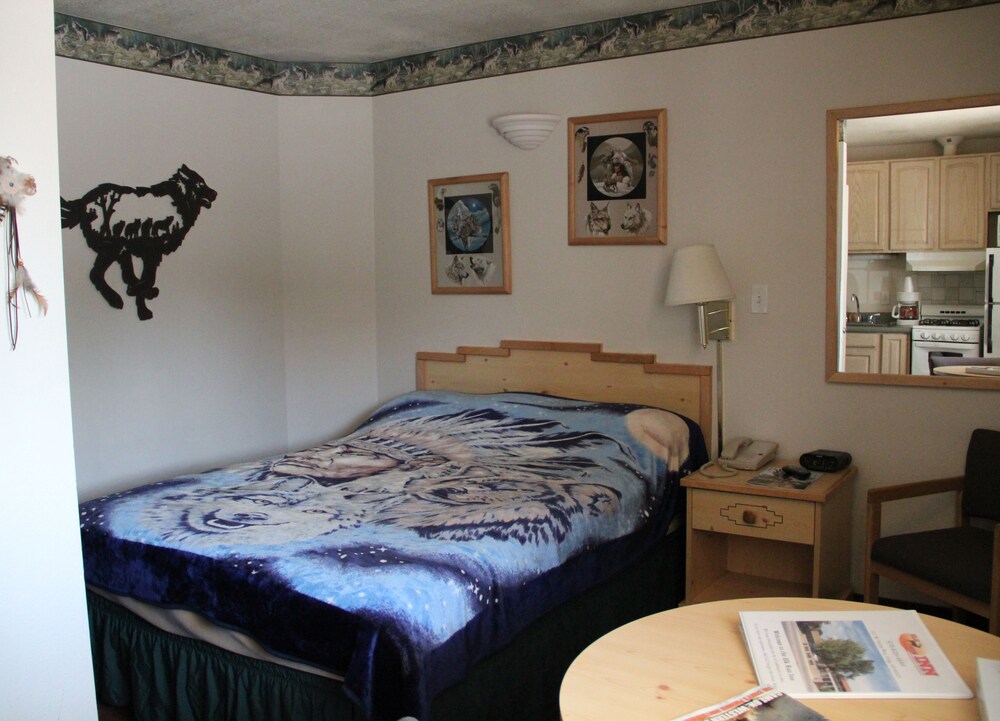 Elk Run Inn - photo 14