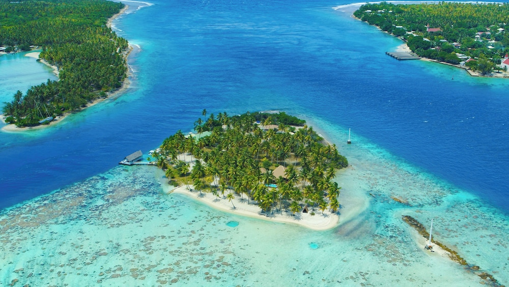 Motu Fara Private Island — hotel near Rangiroa Airport