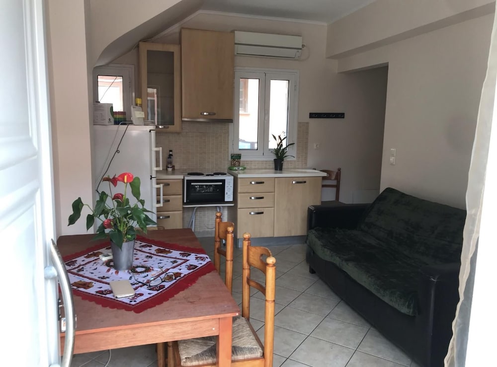 Argostoli Port Studio 3 Person — Kefalonia