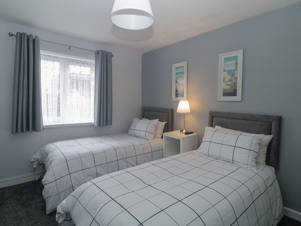 Flat 5 Big Tree Holiday Flats — Paignton — photo 5