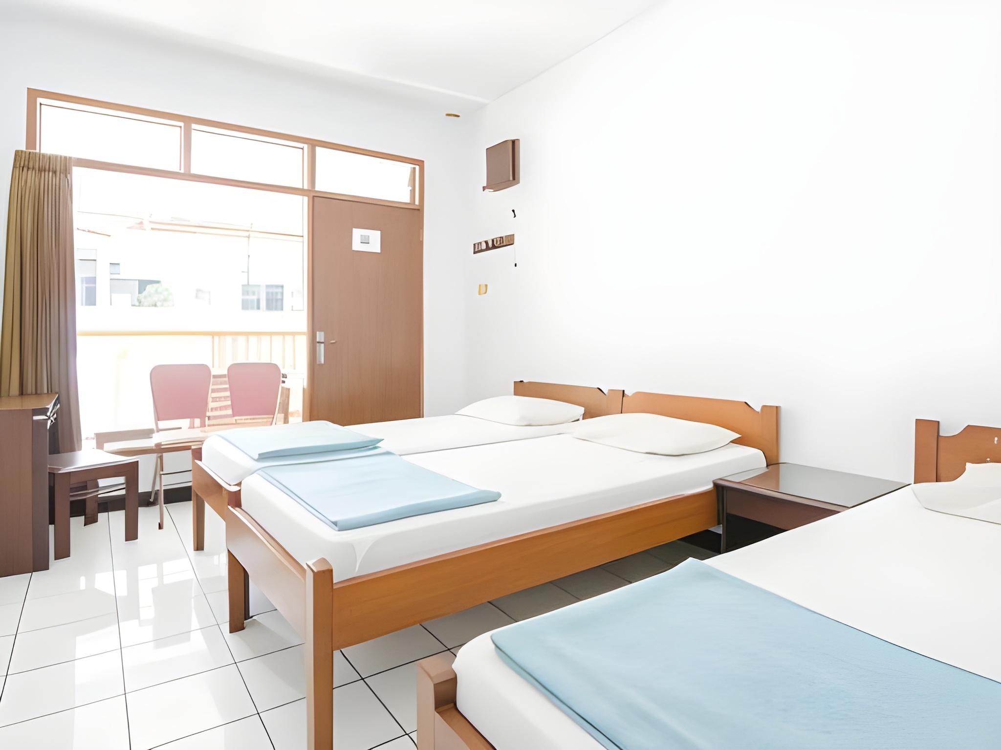 Hotel Santosa — Malang — photo 4