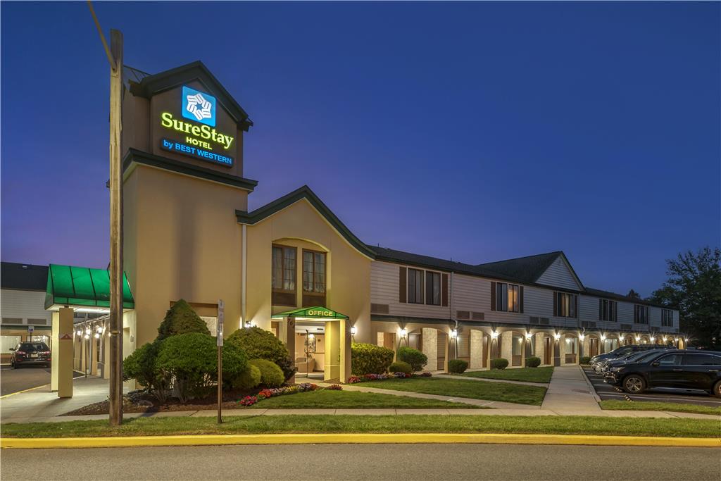 SureStay Hotel by Best Western East Brunswick - photo 24