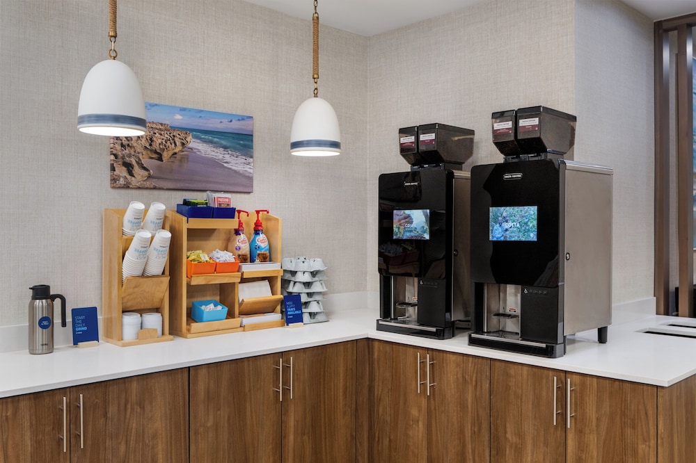 Holiday Inn Express North Palm Beach Oceanview by IHG - photo 68
