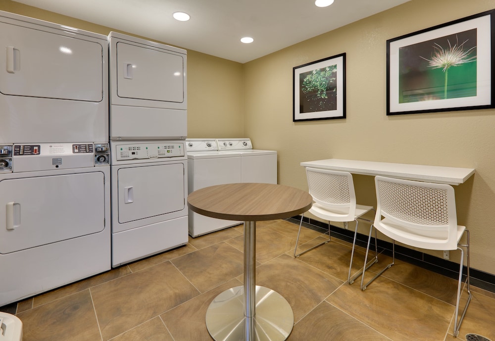 Candlewood Suites Salina by IHG - photo 24